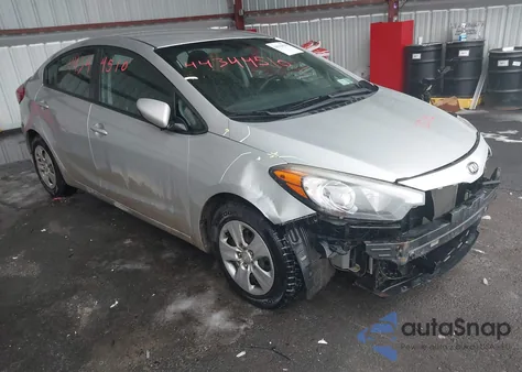 2016 Kia Forte Lx z USA, uszkodzony, nr VIN KNAFK4A67G5619736